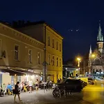 Apartment In The Heart Of Old Podgorze